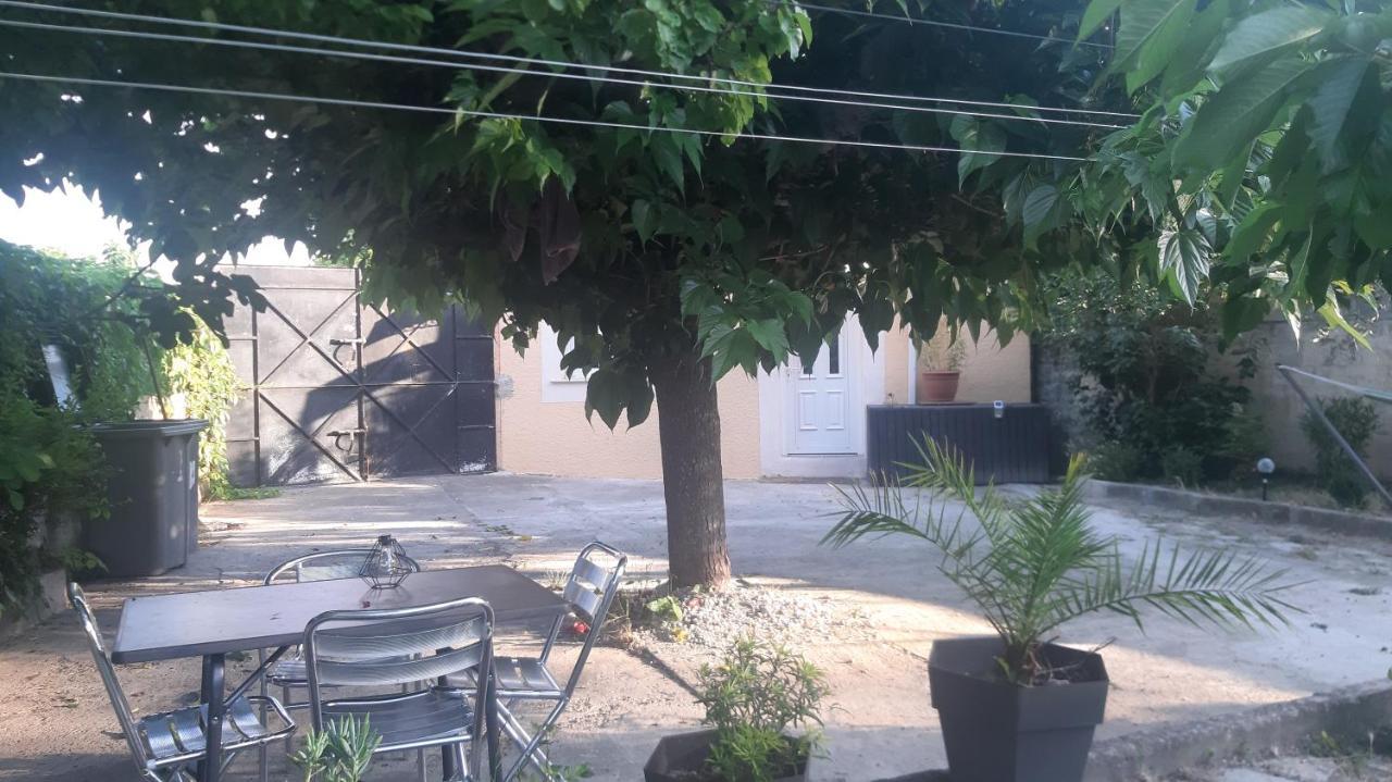 Ogooue Studio كارْبُنْترا المظهر الخارجي الصورة